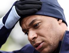 RAYBET-Rookie在篮网比赛中惊险取胜，战术调整引发热议！的简单介绍