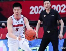 雷电竞-CBA季后赛赛程吃紧，四川男篮训练课后主帅复盘，引发热议，纪律约束更严格的简单介绍