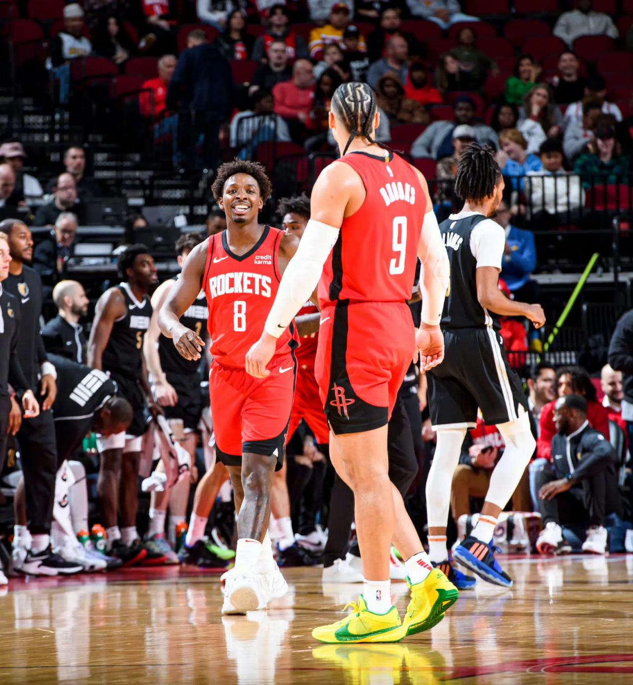 RAYBET-赛后休斯敦火箭队长鼓劲:美洲杯节点到来,细节曝光,团队化学反应显著的简单介绍