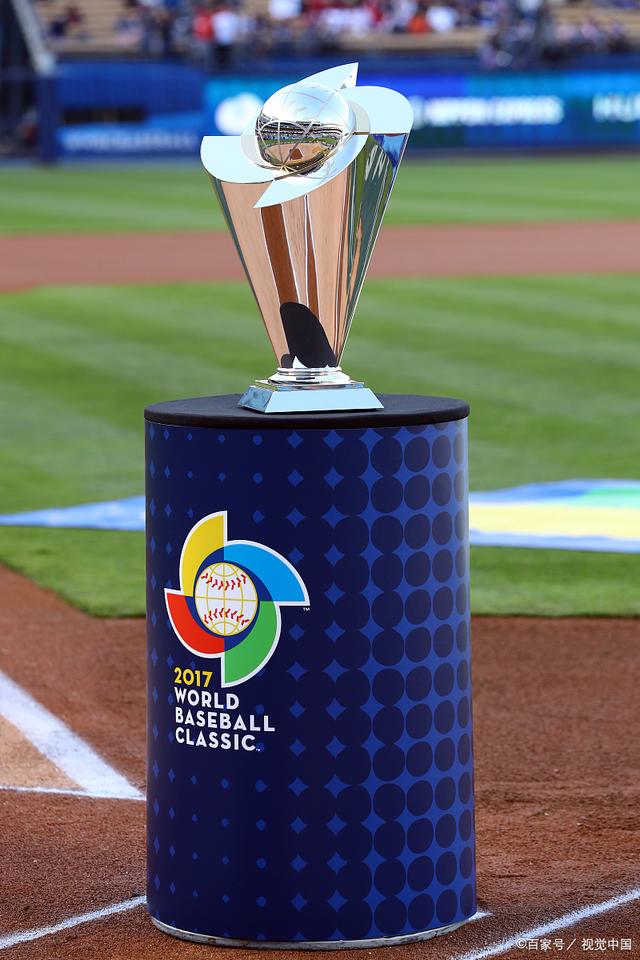 雷竞技-燕山鲸鲨队鏖战东海黑豹队,篮球超级杯读秒绝平,转换速度占优。冲刺阶段不容有失(400米59秒1000米3分25秒)