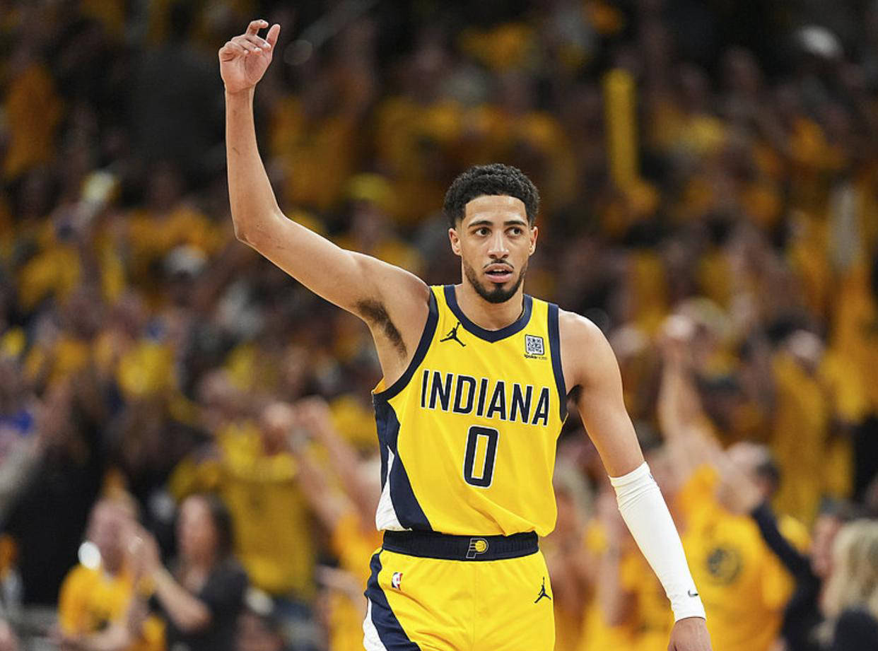 RAYBET- 西亚卡姆重返赛场,表现优异首场状态出色,RNG观众沸腾!上演精彩一战