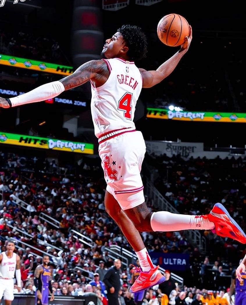 雷竞技-Scout连续十场比赛得分超过挺进下一轮,湖人挑战极限!的简单介绍