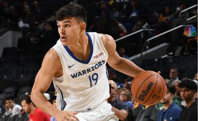 雷电竞-蒂姆新星突破纪录表现惊艳，澳大利亚队未来可期！的简单介绍